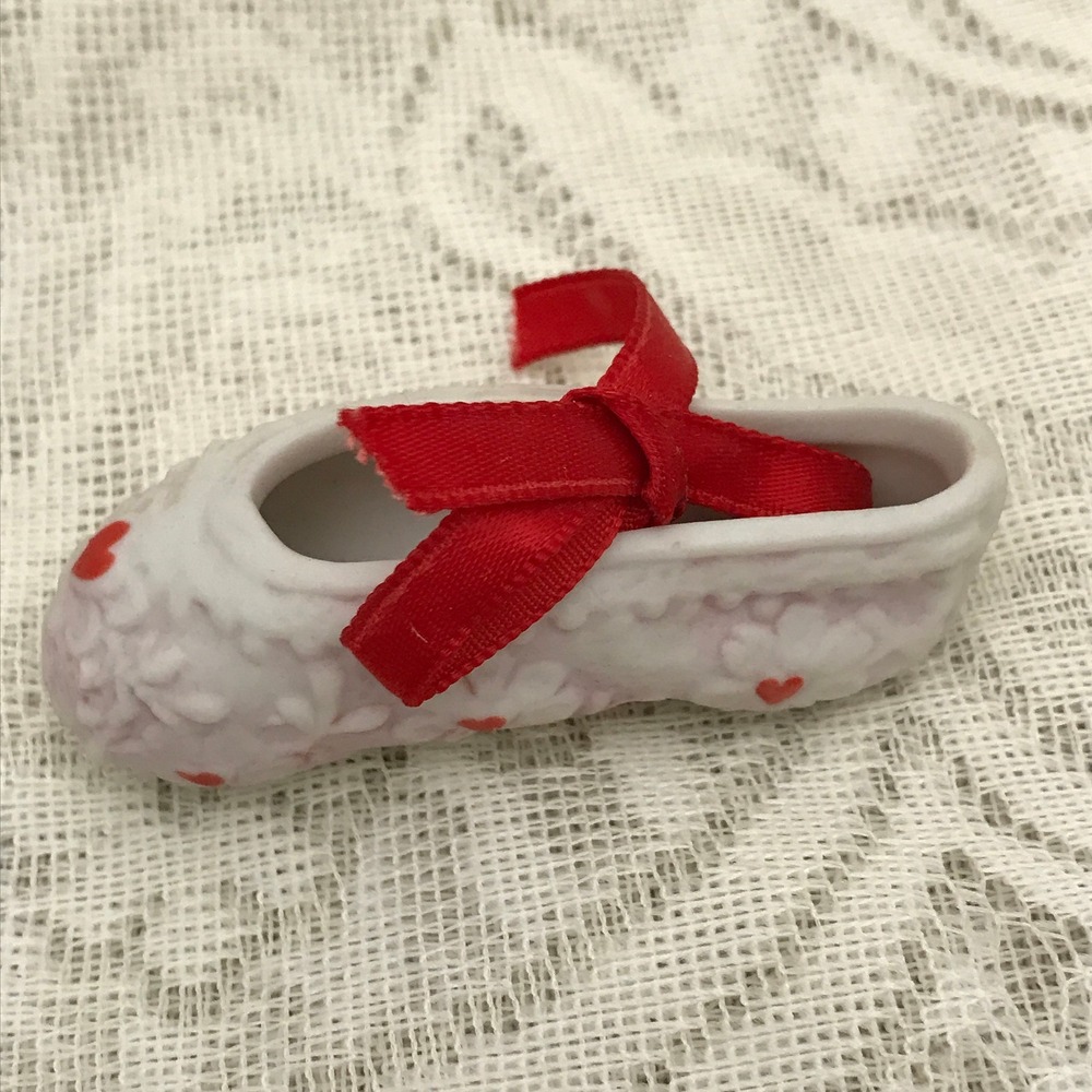 Vintage Enesco Bisque Miniature Ballet‎ Slipper Collectible